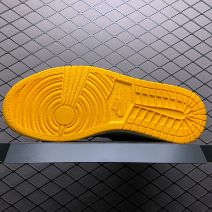 Nike Air Jordan 1 Mid SE "LAKERS"