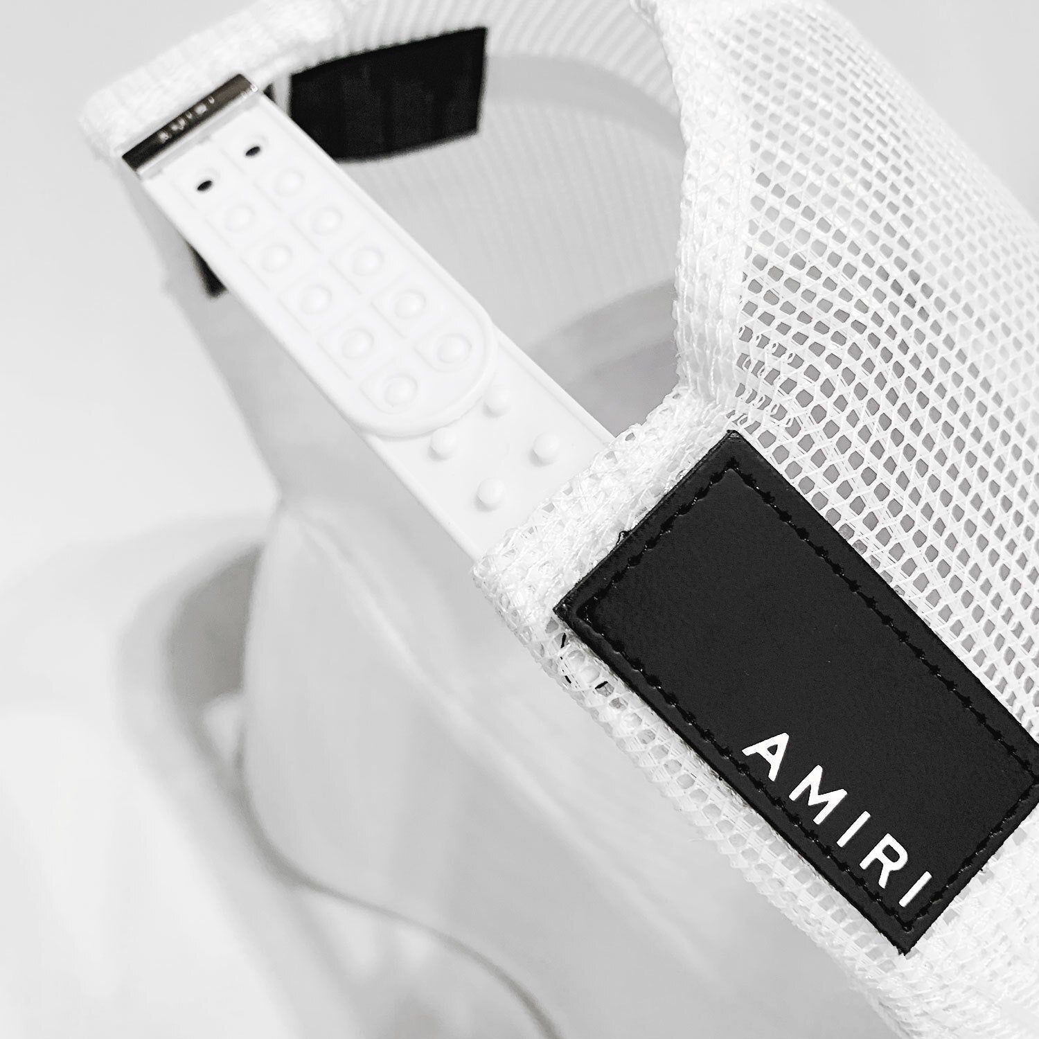 Amiri hat