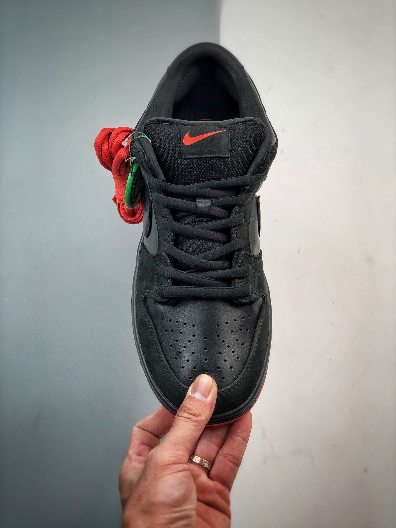 Nike SB Dunk Low TRD QS "Black Pigeon"