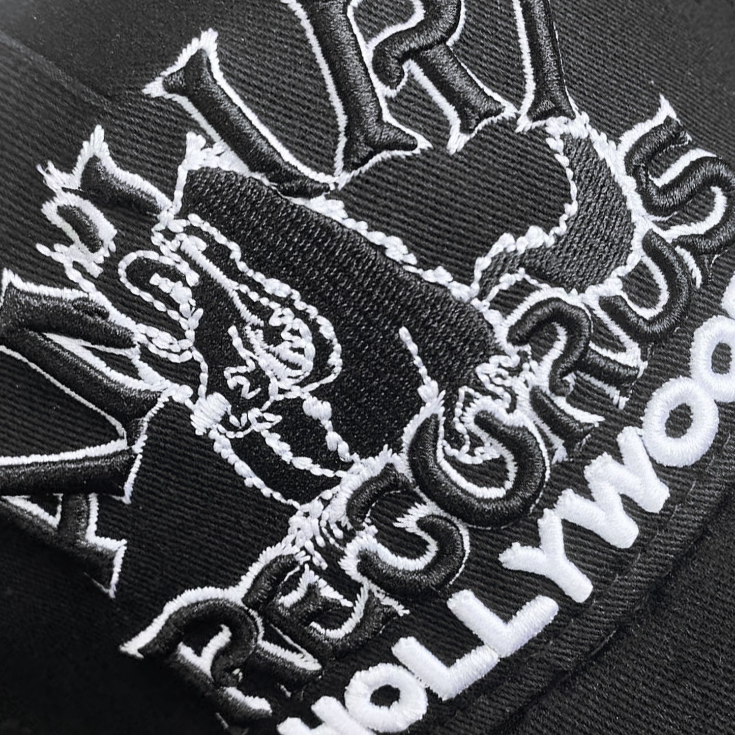 Amiri hat