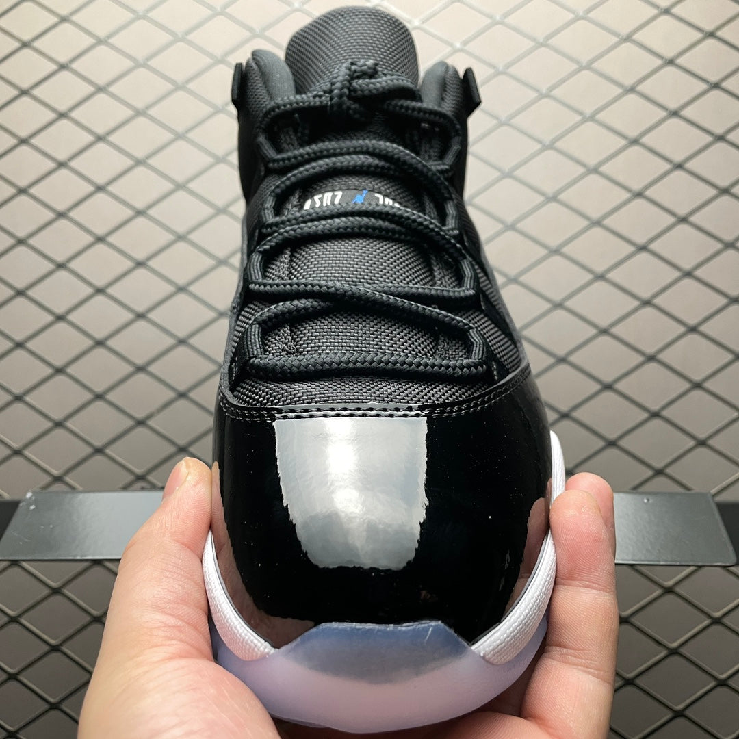 Nike Air Jordan 11 Retro Low "Space Jam"
