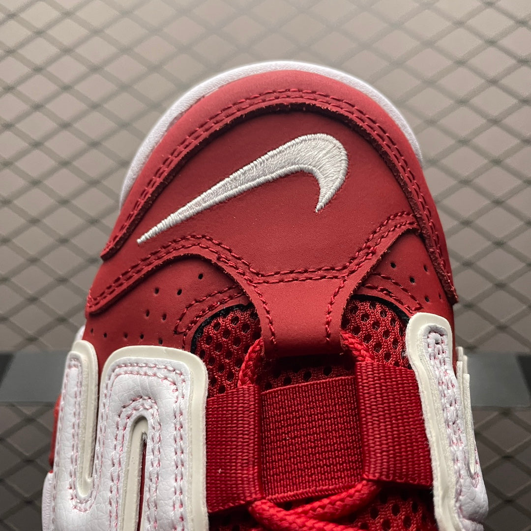 シュプリーム バスケットボールシューズ/Supreme × Nike Air More Uptempo "White/Red"