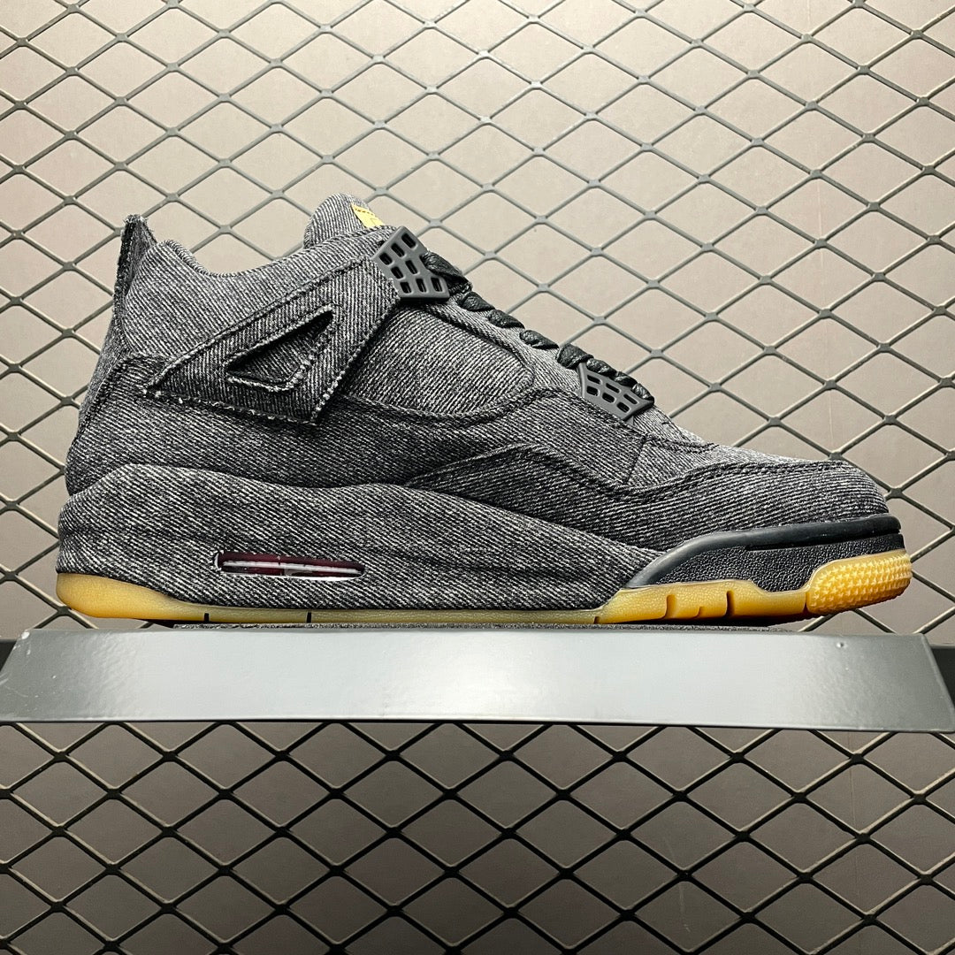Nike × Levi's Air Jordan 4 "Black Denim" (タグ：®のみ)