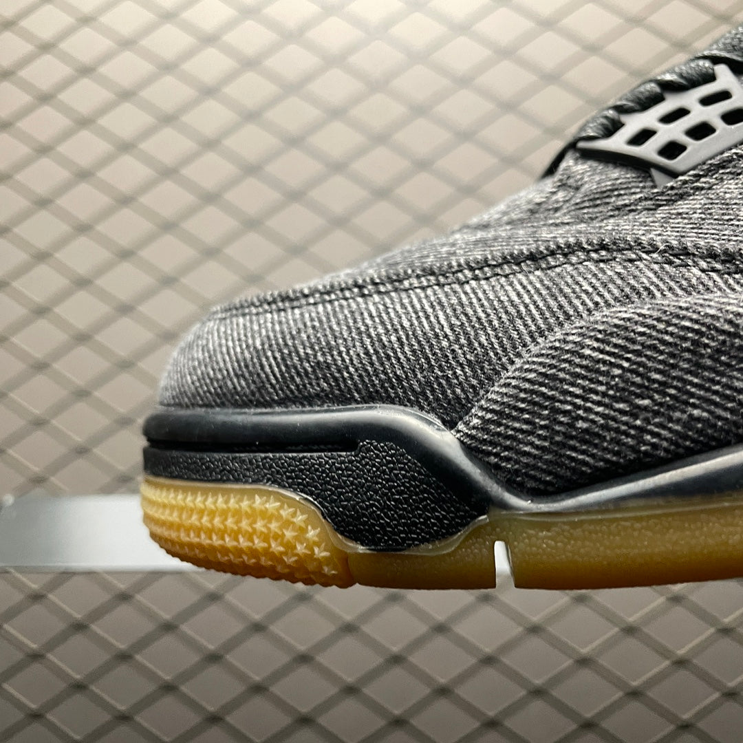 Nike × Levi's Air Jordan 4 "Black Denim" (タグ：®のみ)