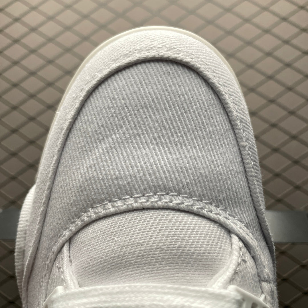 NIKE × LEVI’S AIR JORDAN 4 "WHITE DENIM"(タグ：LEVIS®)