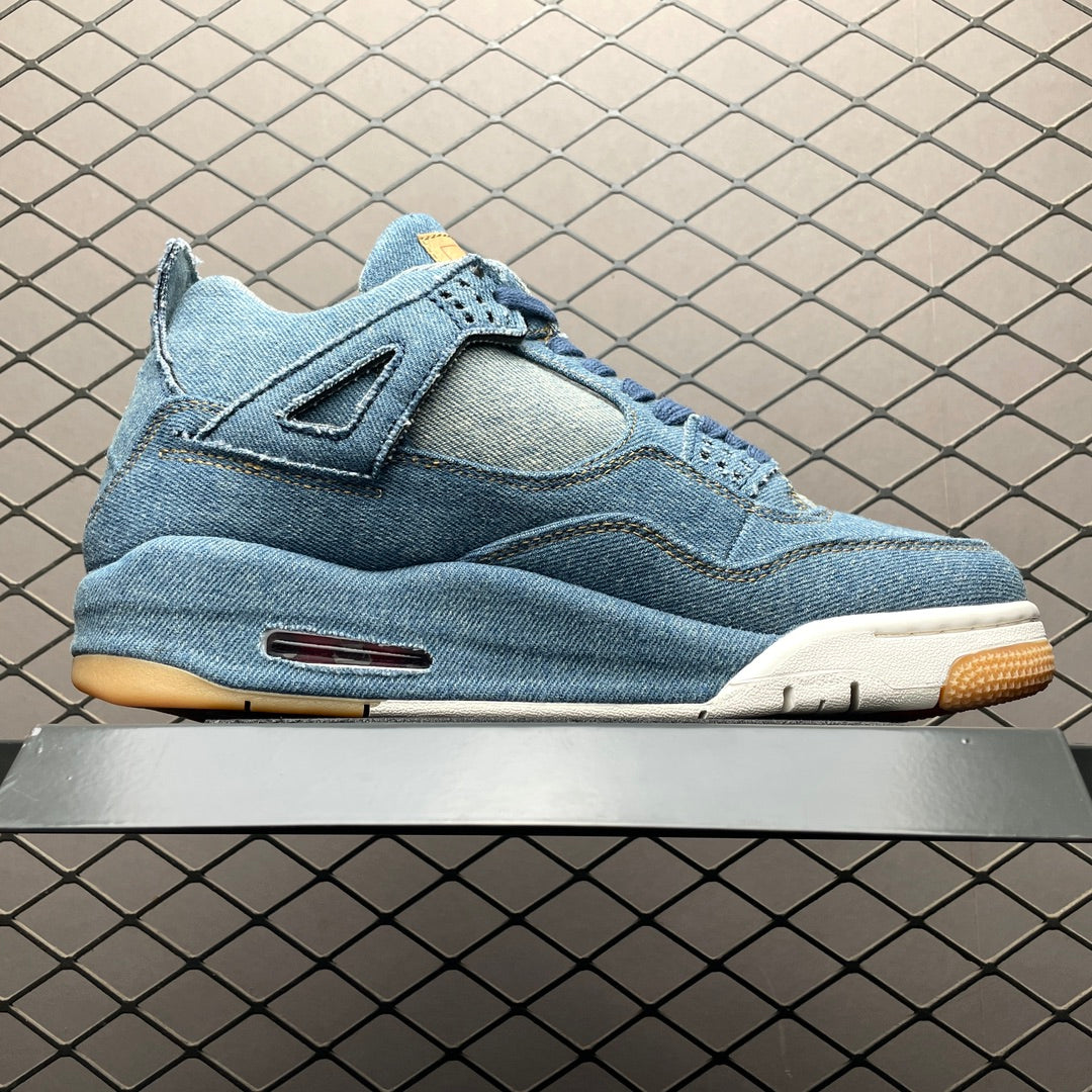 NIKE × LEVI’S AIR JORDAN 4 "DENIM"(タグ：LEVIS®)