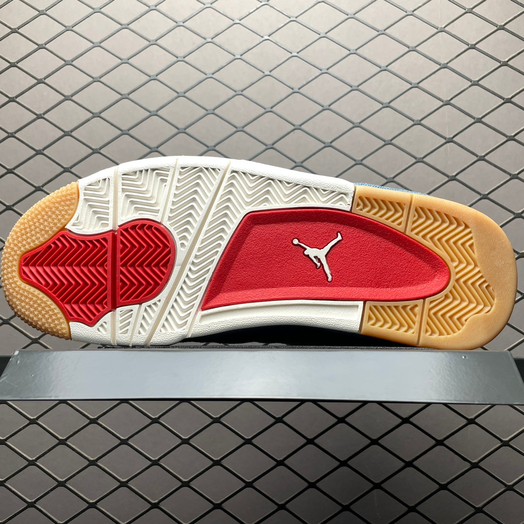 NIKE × LEVI’S AIR JORDAN 4 "DENIM"(タグ：LEVIS®)