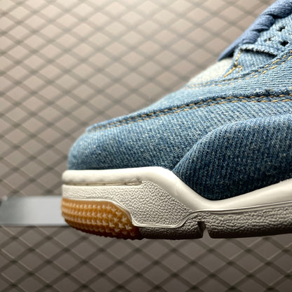 NIKE × LEVI’S AIR JORDAN 4 "DENIM"(タグ：LEVIS®)