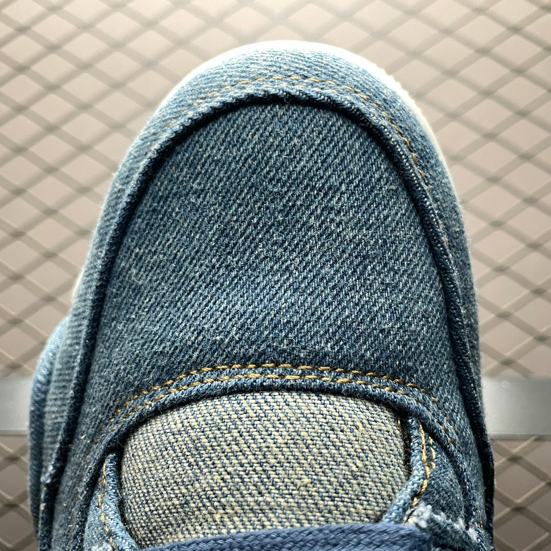 NIKE × LEVI’S AIR JORDAN 4 "DENIM"(タグ：LEVIS®)