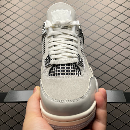 Nike WMNS Air Jordan 4 Retro "Frozen Moments"