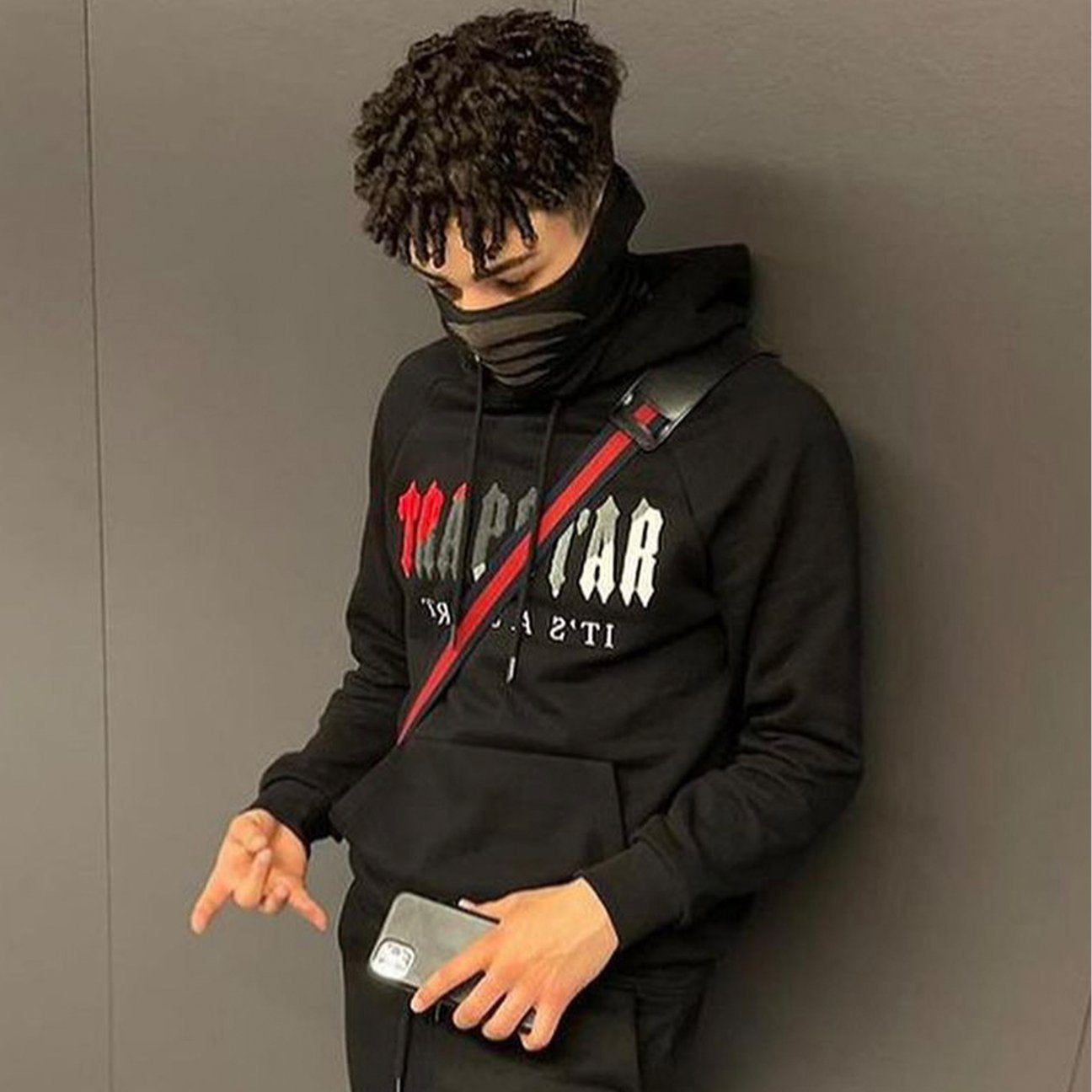TRAPSTAR スウェットパンツ　Black/Red
