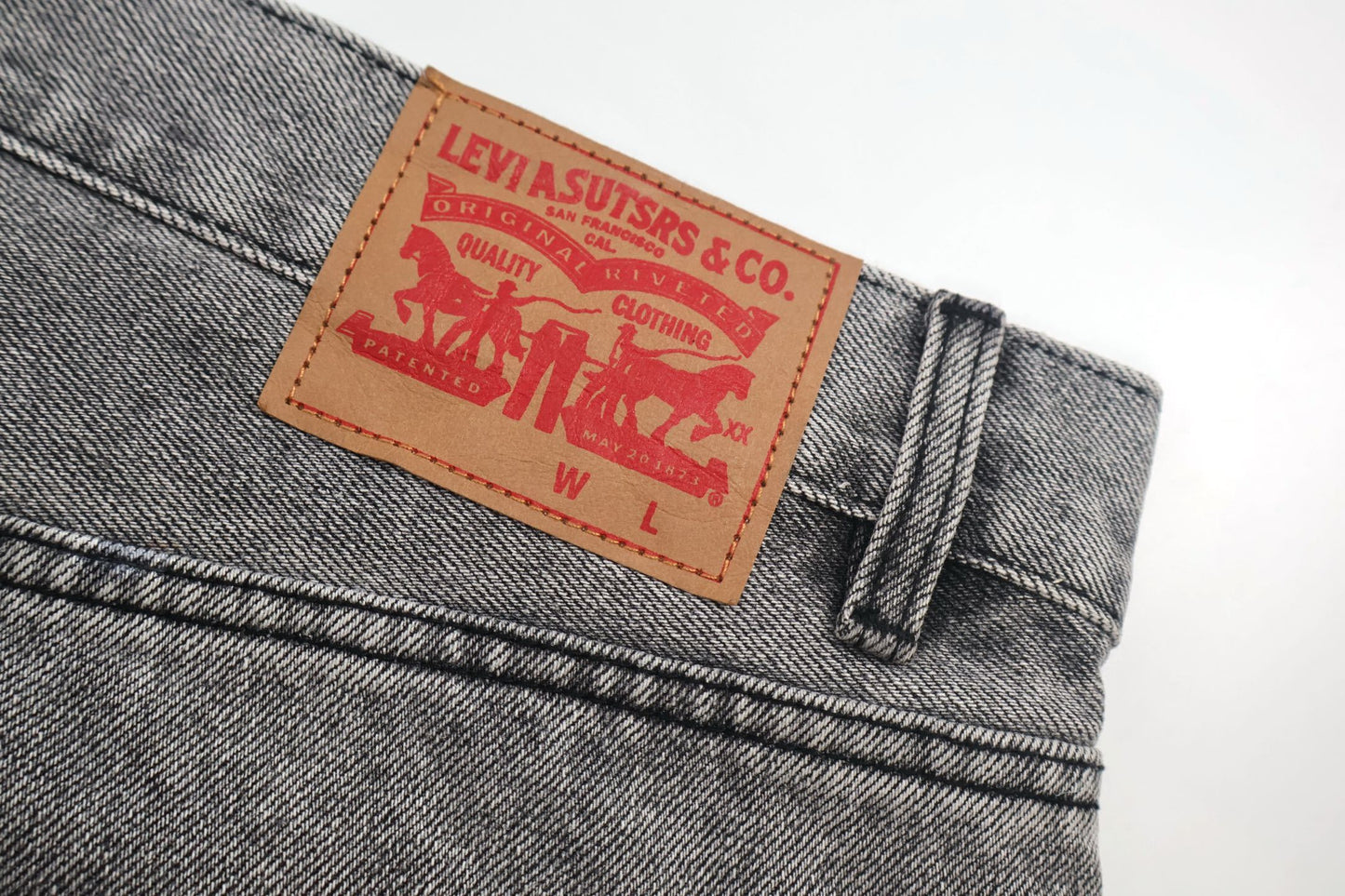 CH デニムパンツ