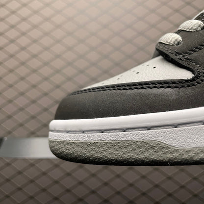 Nike SB Dunk Low "Shadow"