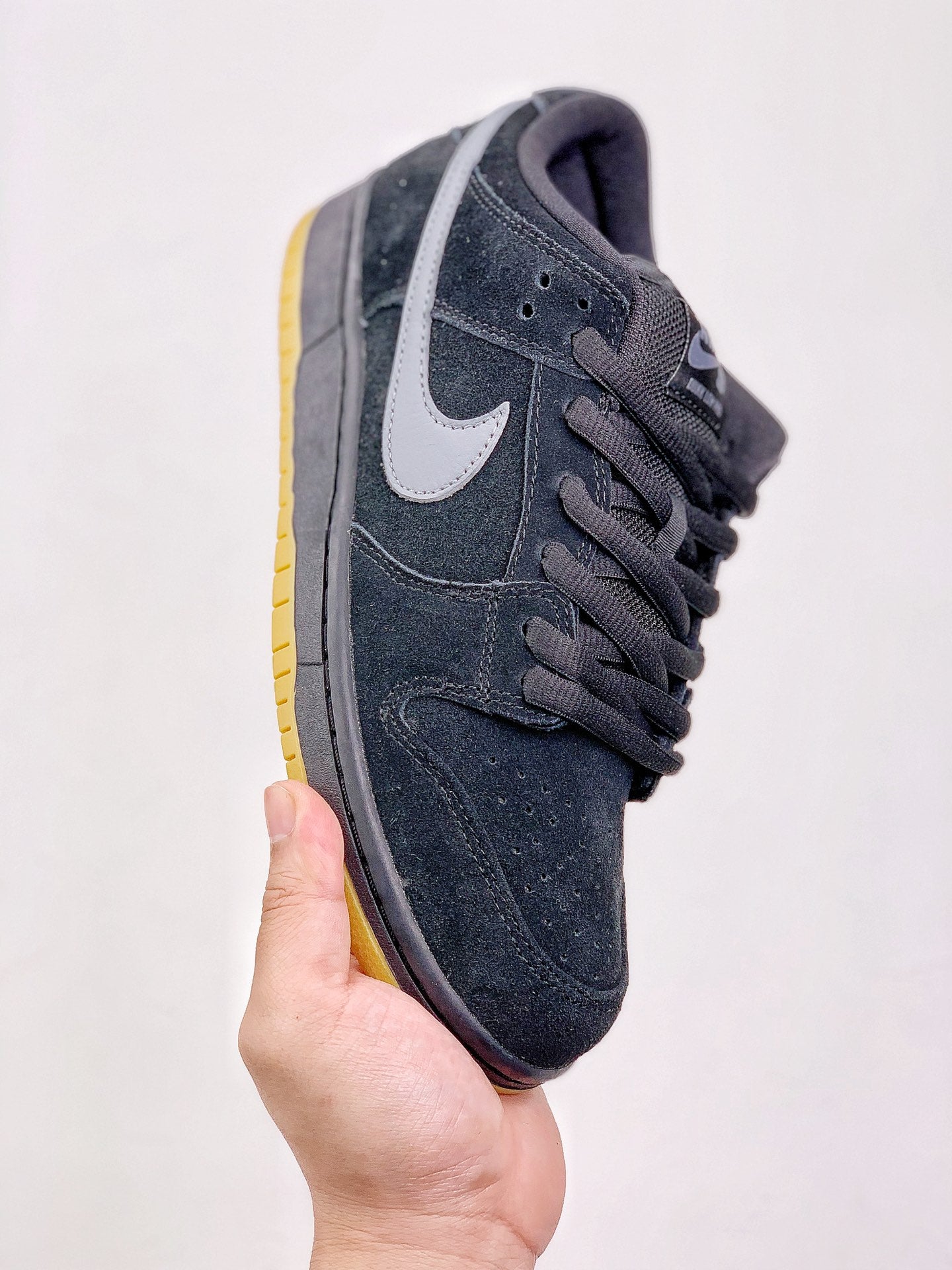 Nike SB Dunk Low "Fog"
