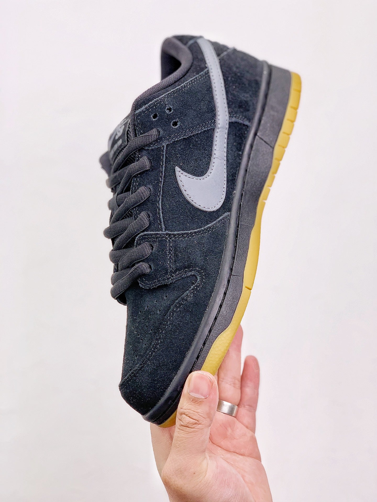 Nike SB Dunk Low "Fog"