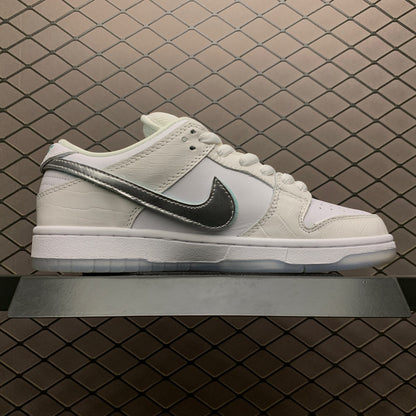 DIAMOND SUPPLY CO. × NIKE SB DUNK LOW PRO WHITE