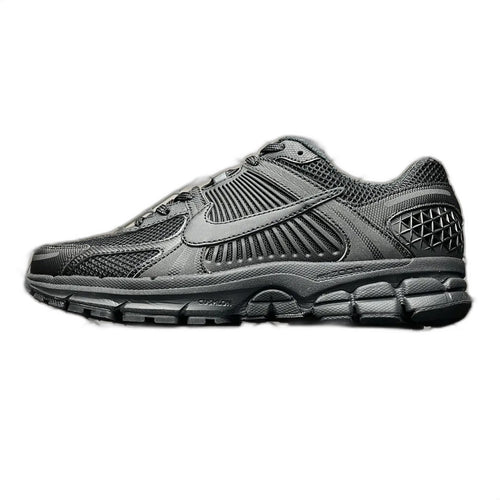Nike Zoom Vomero 5 "Black"