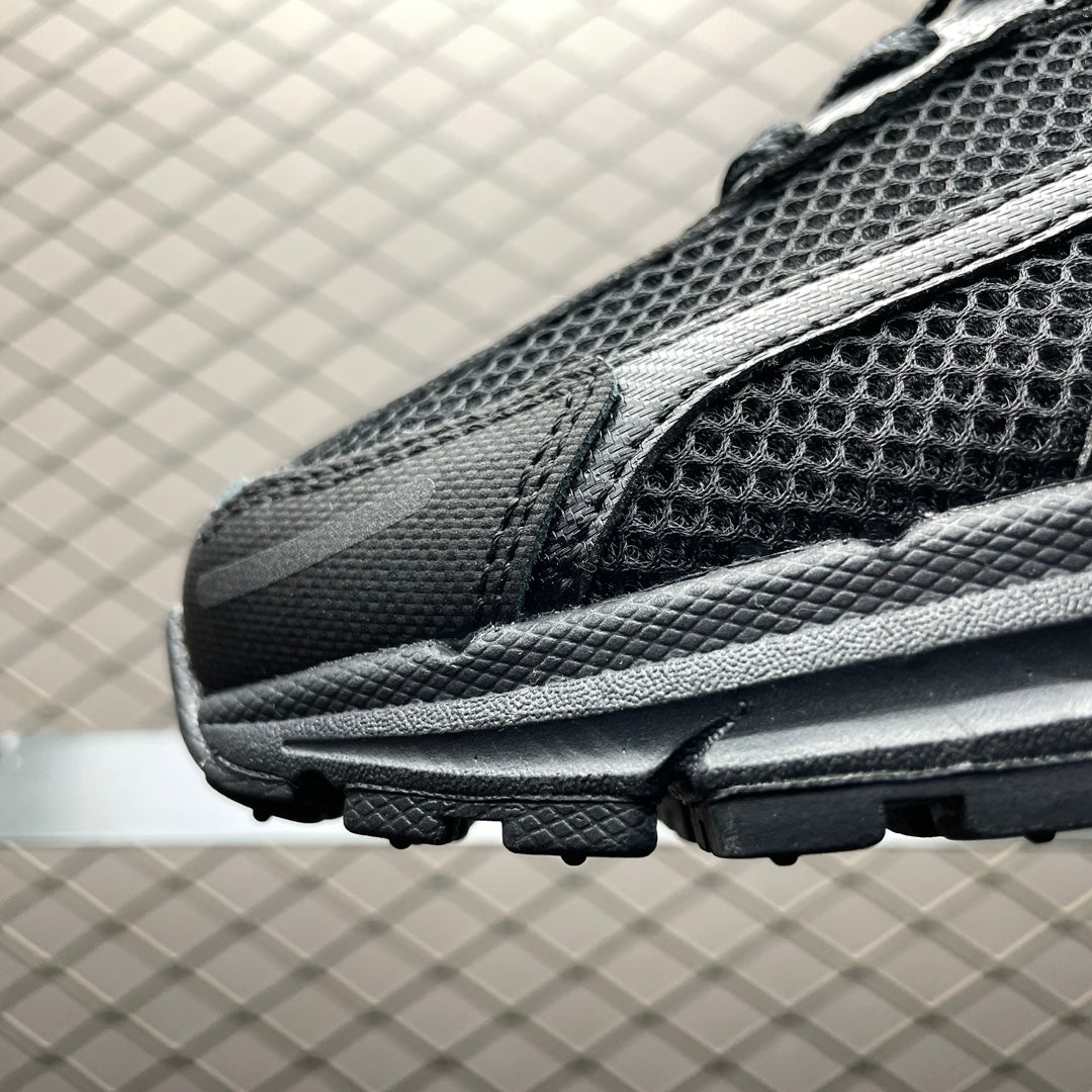Nike Zoom Vomero 5 "Black"