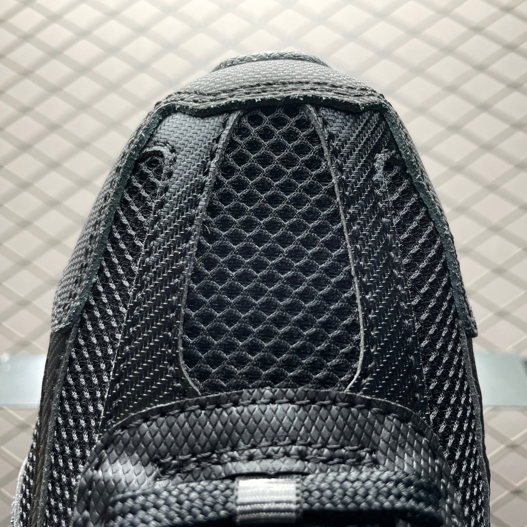 Nike Zoom Vomero 5 "Black"