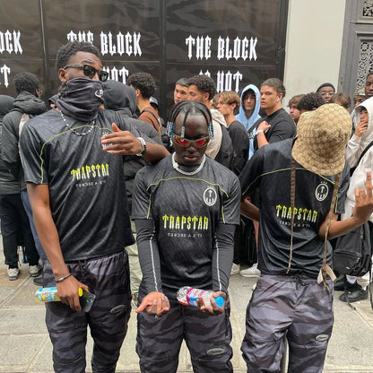Trapstar 2022 ゲームシャツoversize - Black