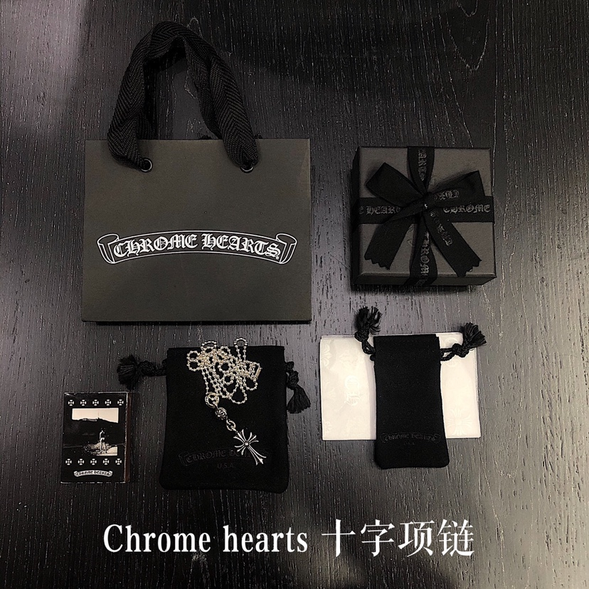 CHROME HEARTS クロムハーツ クラシックなクロスフラワーネックレス