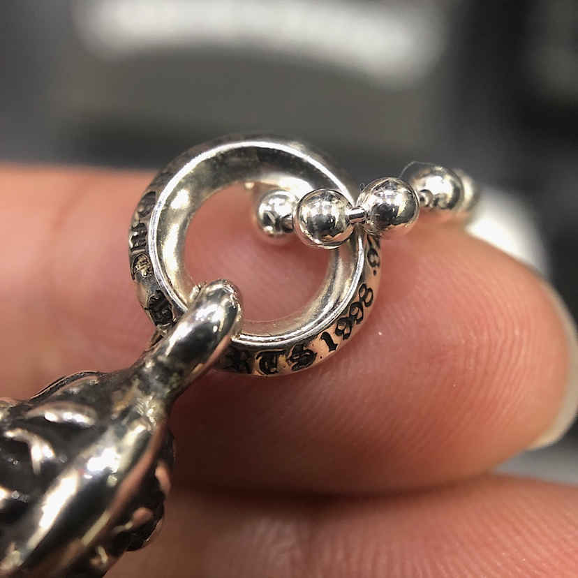 CHROME HEARTS クロムハーツ クラシックなクロスフラワーネックレス