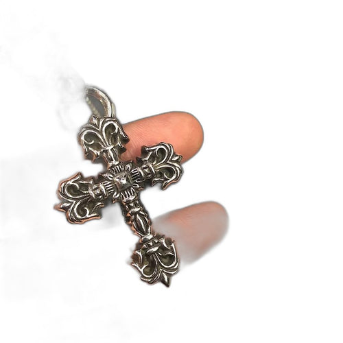 CHROME HEARTS クロムハーツ クラシックなクロスネックレス