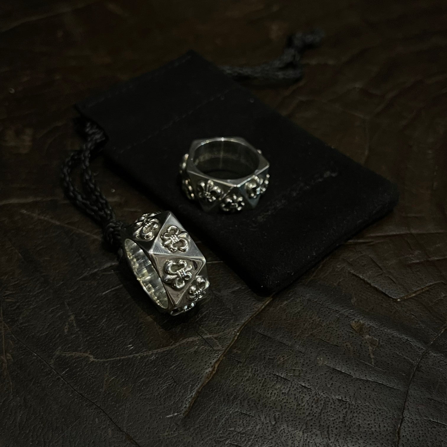 CHROME HEARTS Diamond Scout Flower Ring