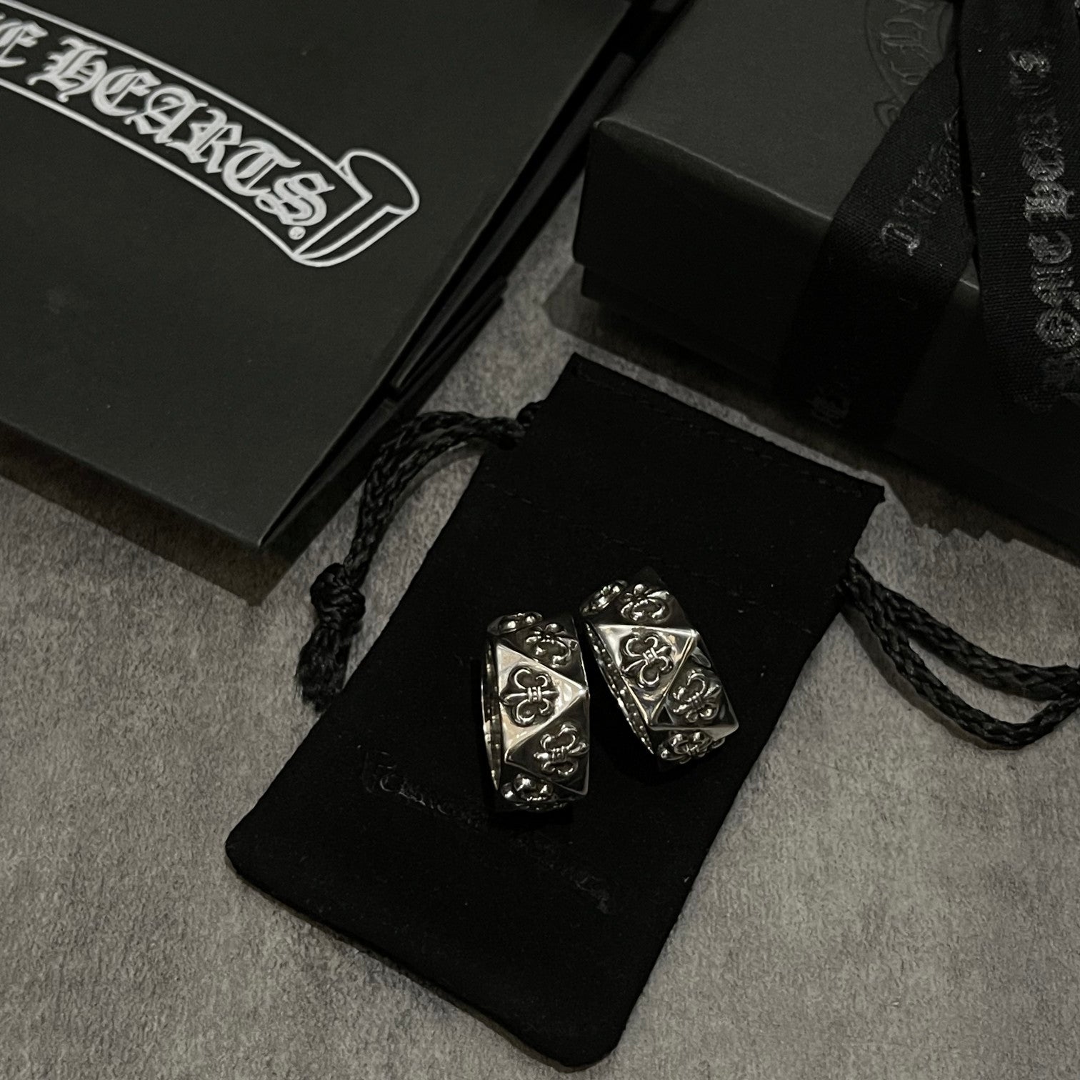 CHROME HEARTS Diamond Scout Flower Ring