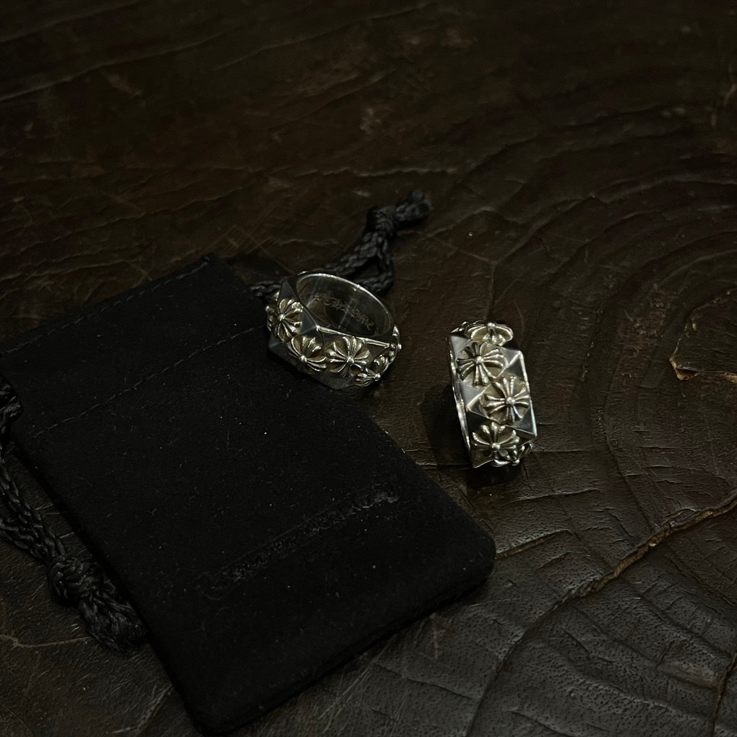 CHROME HEARTS Diamond Cross Flower Ring