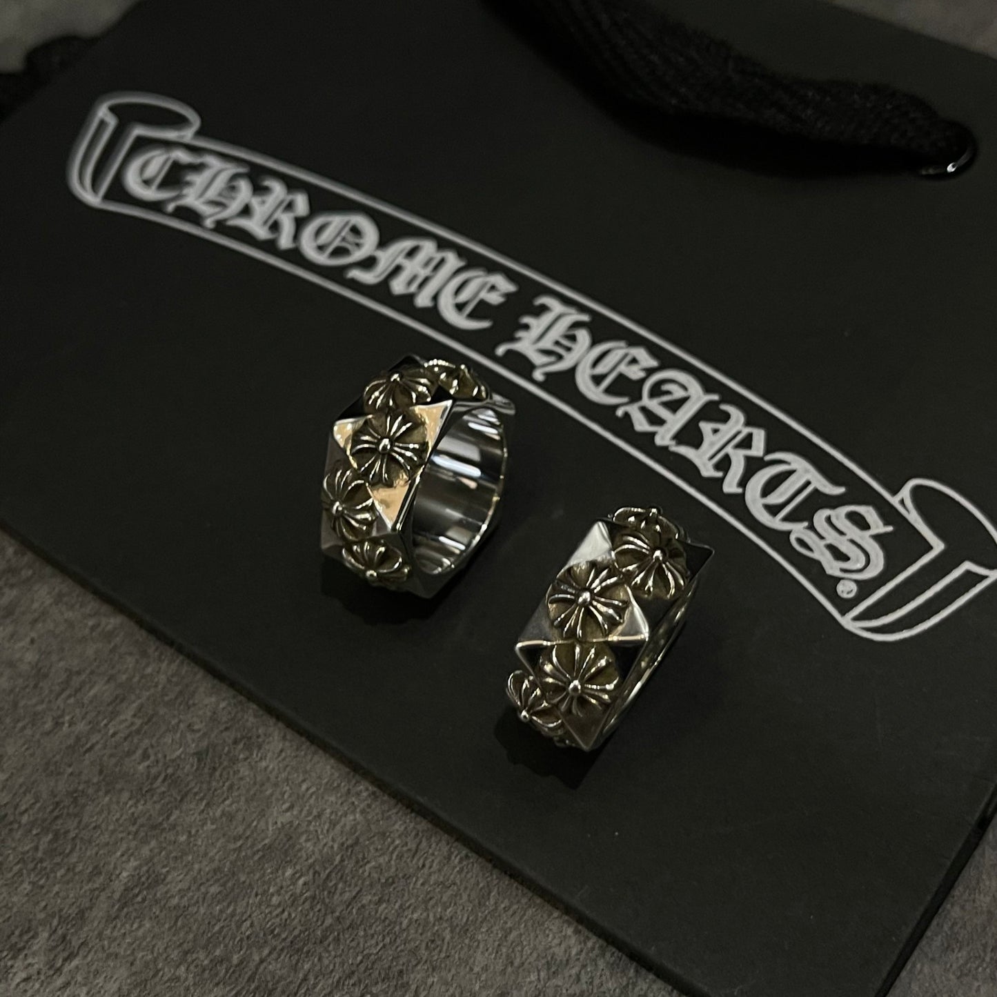 CHROME HEARTS Diamond Cross Flower Ring