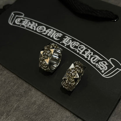 CHROME HEARTS Diamond Cross Flower Ring