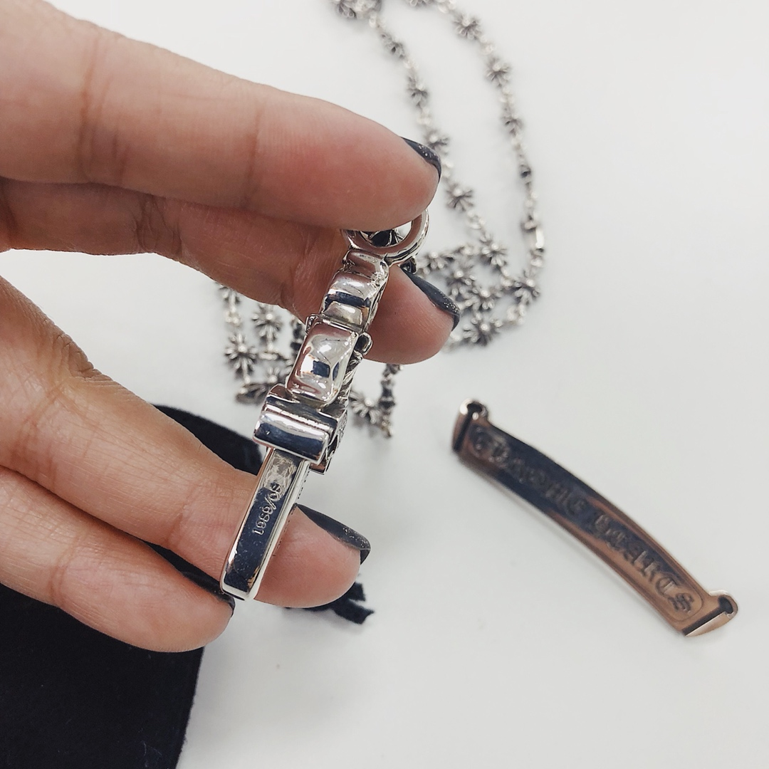 CHROME HEARTS Sword Cross Chain - Small