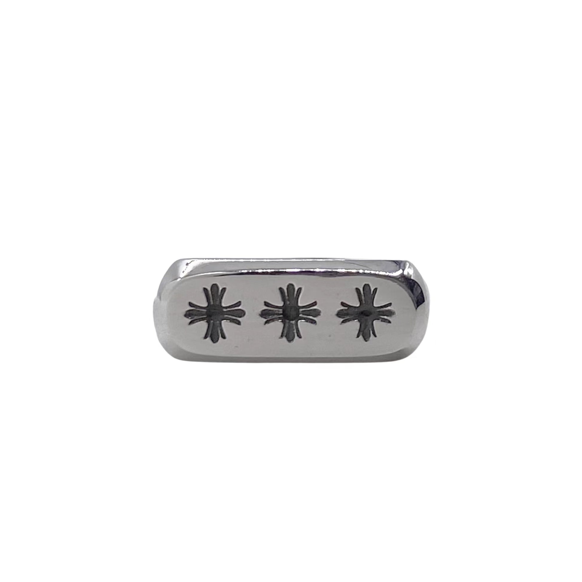 CHROME HEARTS Three Cross Flower Glossy Ring