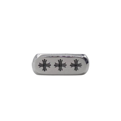 CHROME HEARTS Three Cross Flower Glossy Ring