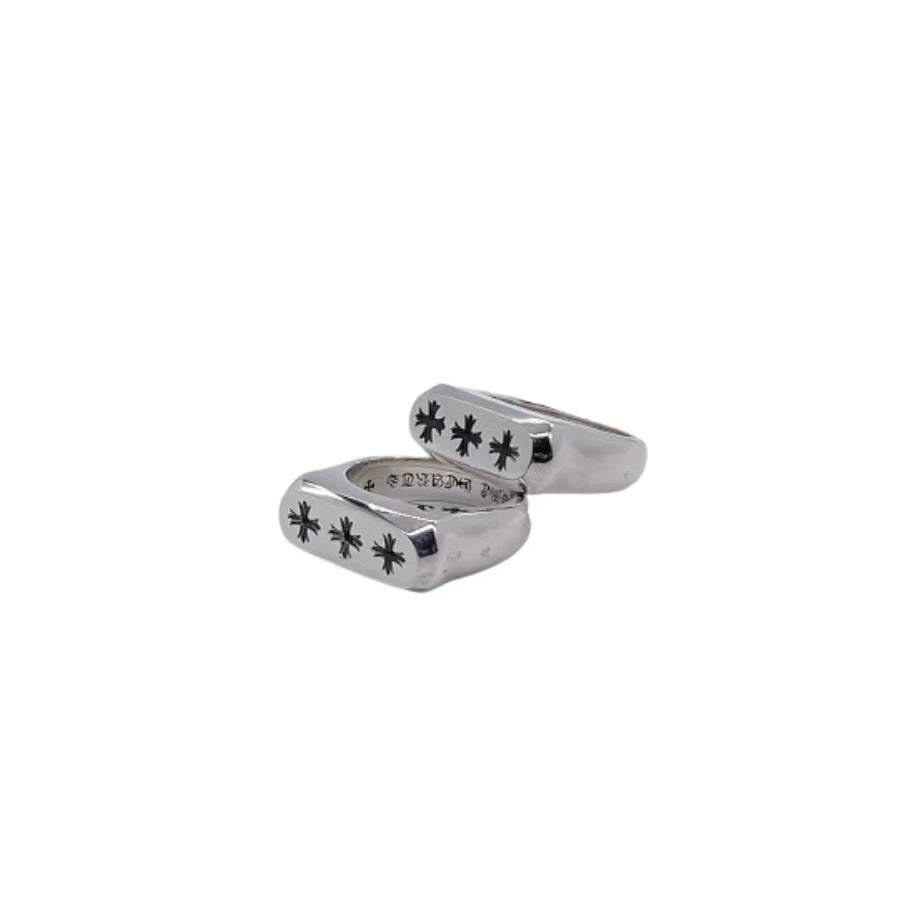 CHROME HEARTS Three Cross Flower Glossy Ring