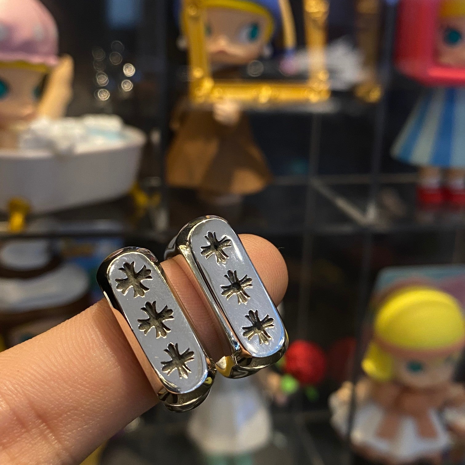 CHROME HEARTS Three Cross Flower Glossy Ring