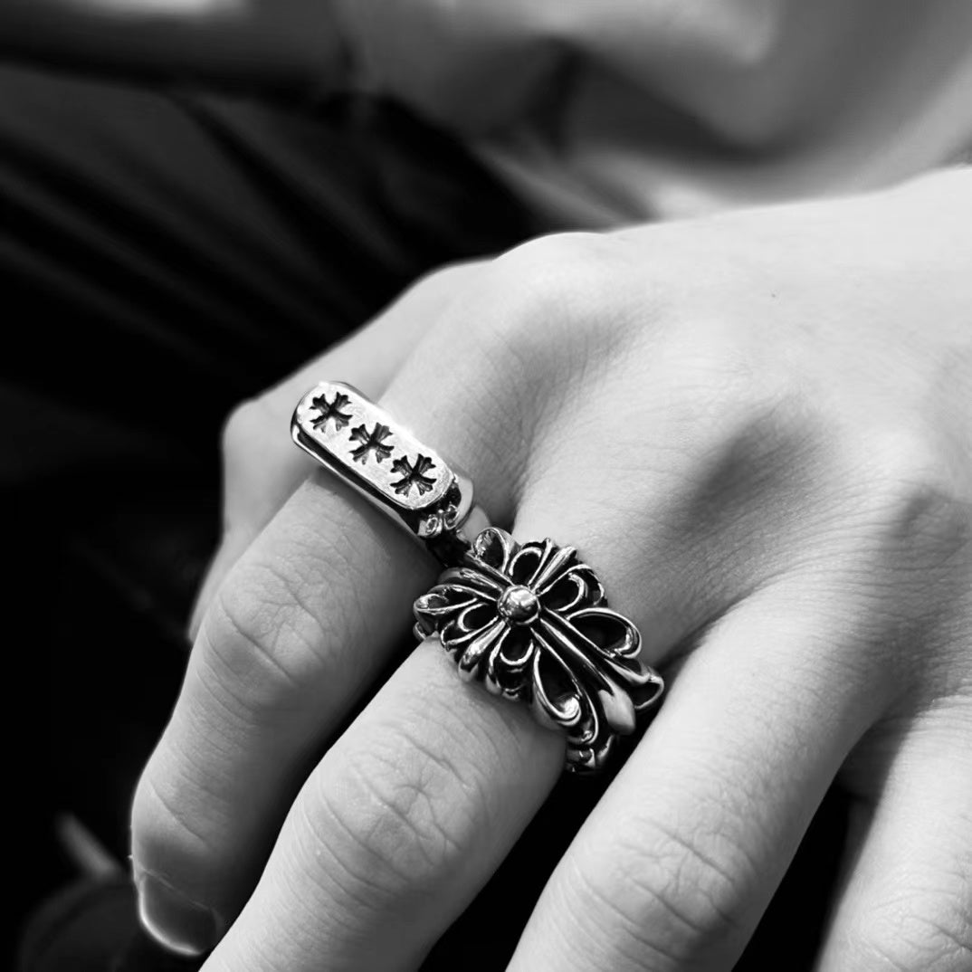 CHROME HEARTS Three Cross Flower Glossy Ring