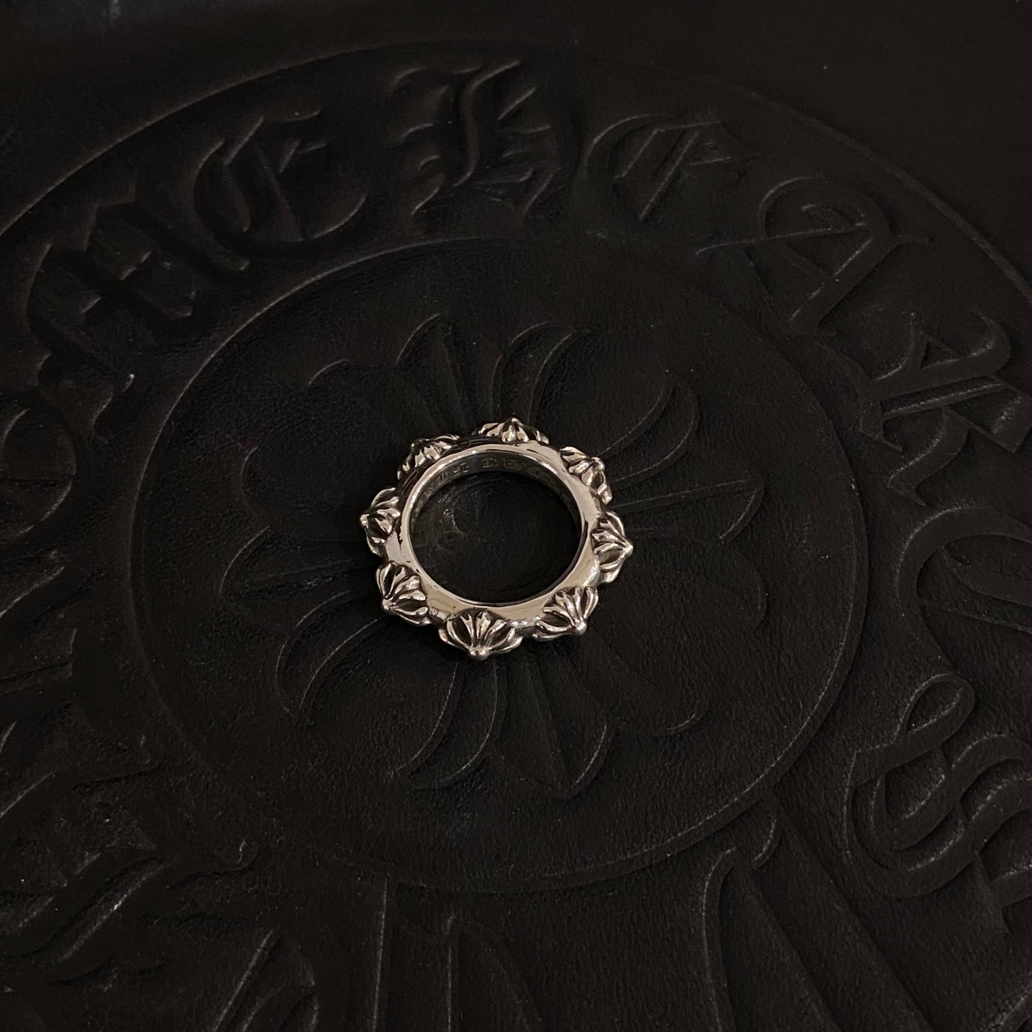 CHROME HEARTS Cross Garland Ring