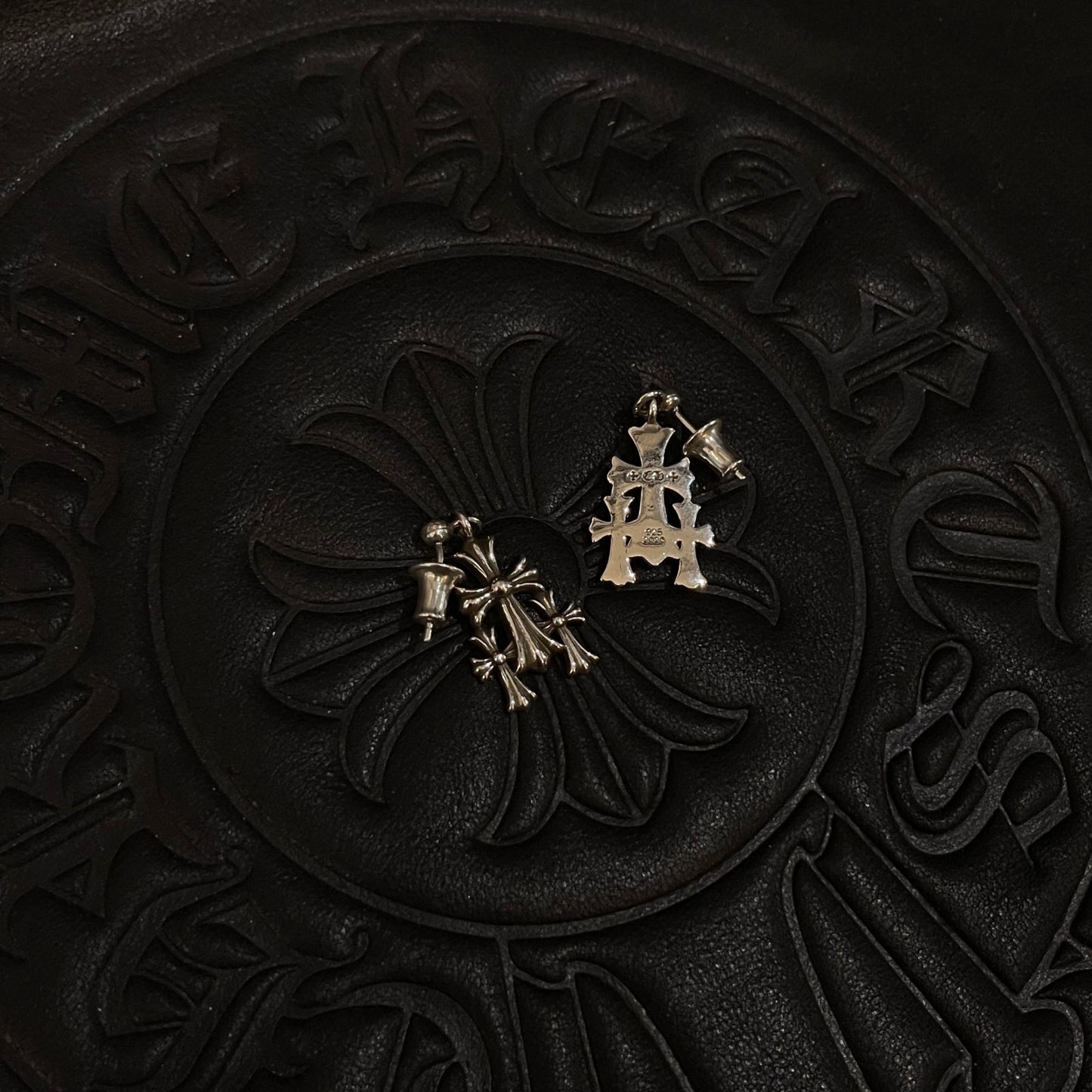 CHROME HEARTS 3 cross earrings