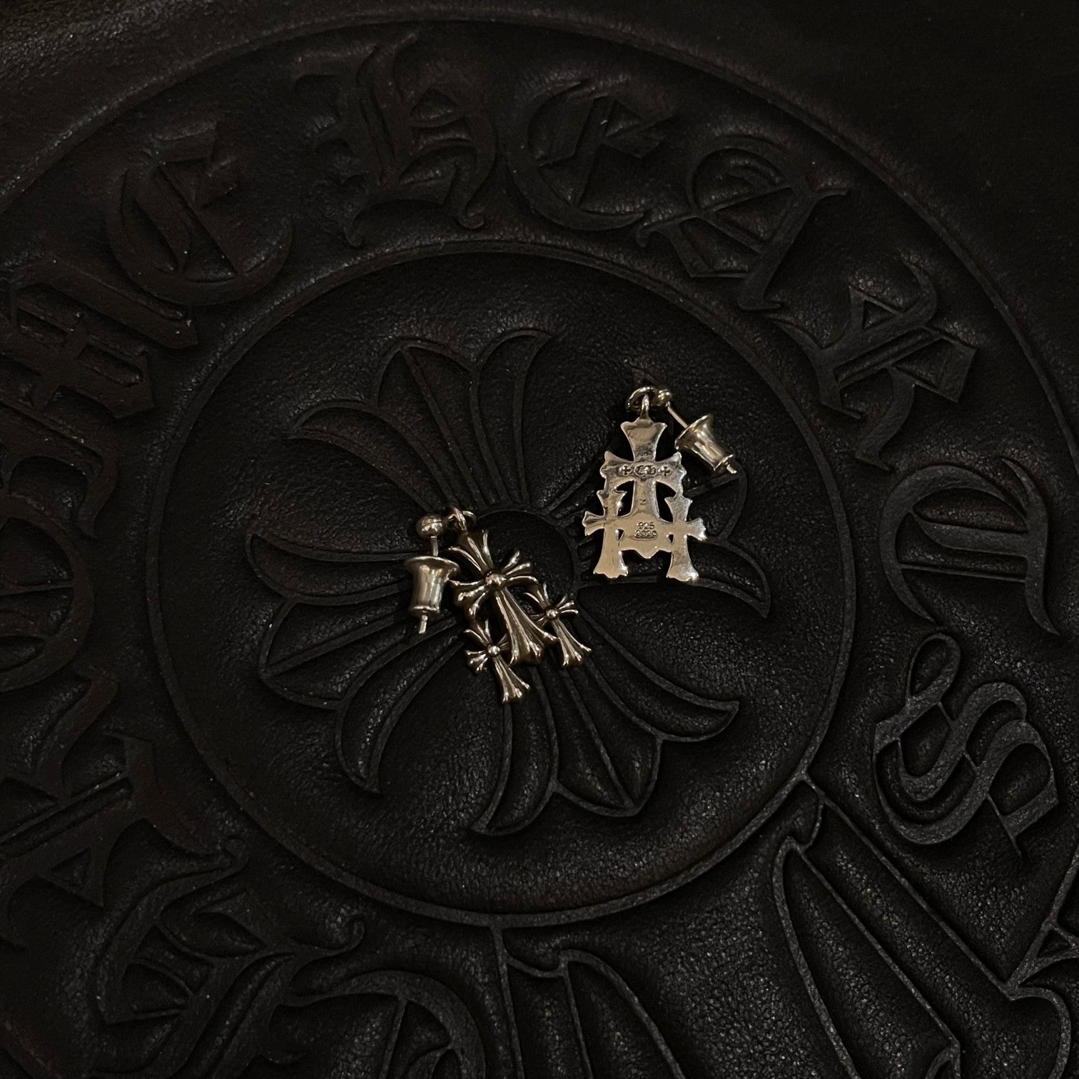 CHROME HEARTS 3 cross earrings
