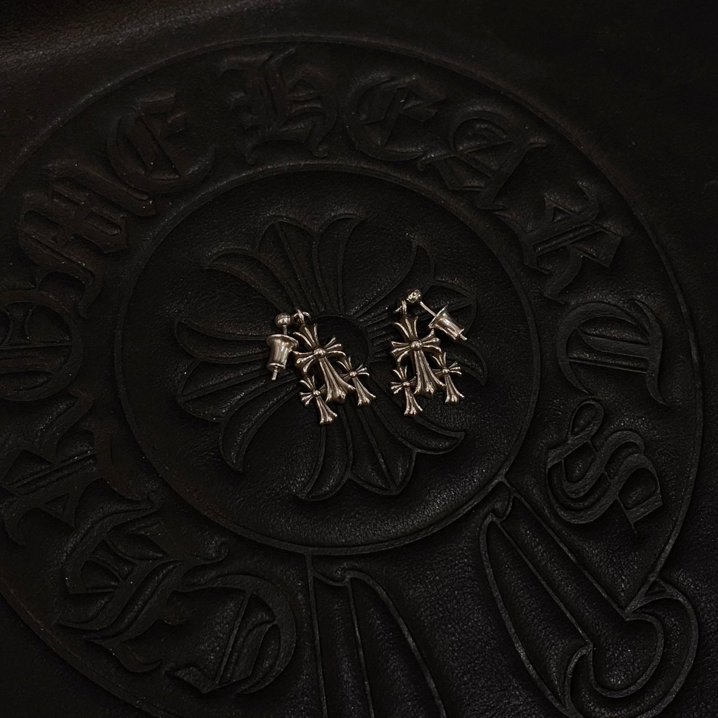 CHROME HEARTS 3 cross earrings