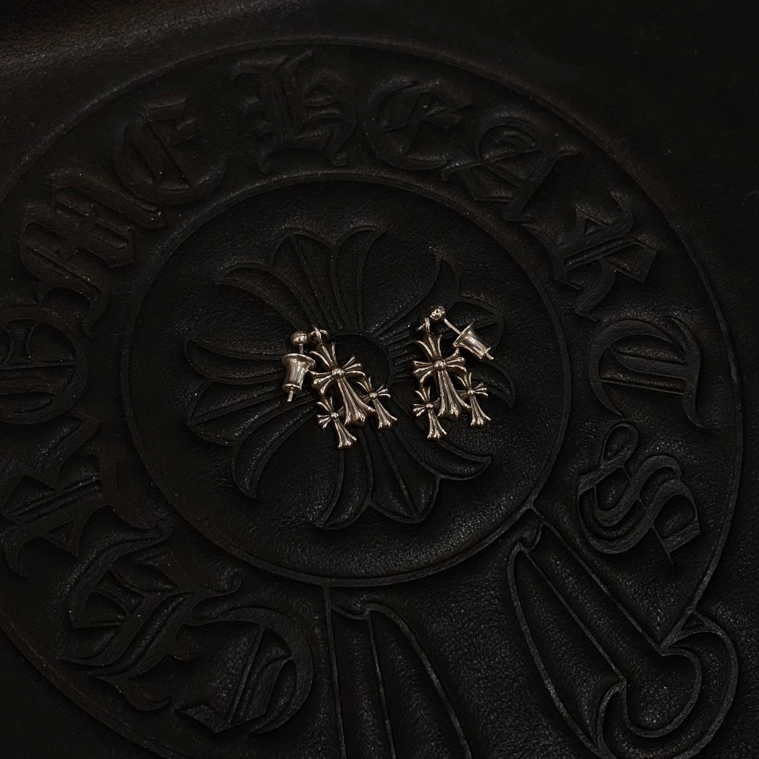 CHROME HEARTS 3 cross earrings