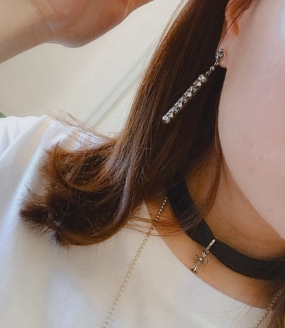 CHROME HEARTS Faceted Cross Cylindrical Earrings