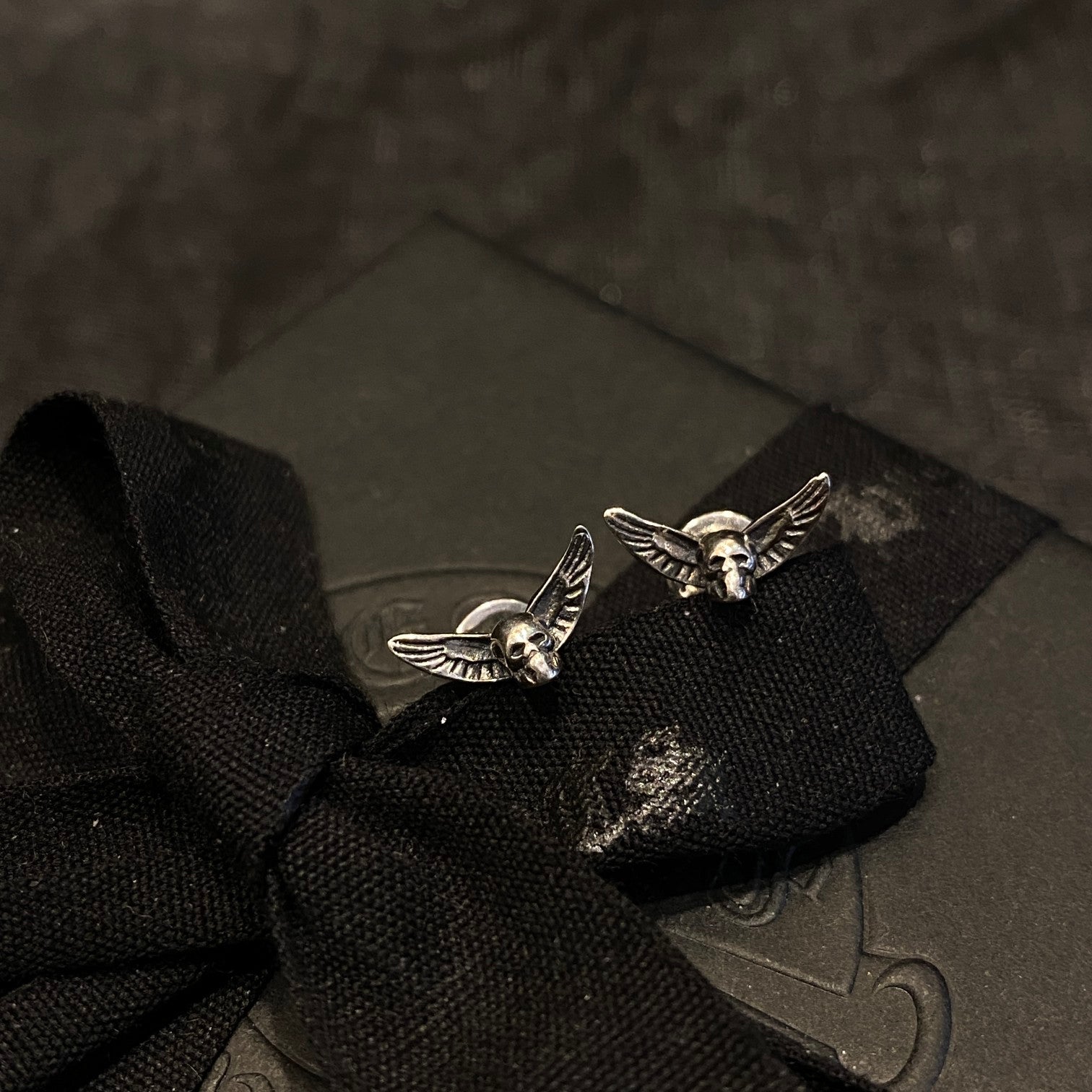 CHROME HEARTS Angel Skull Earrings