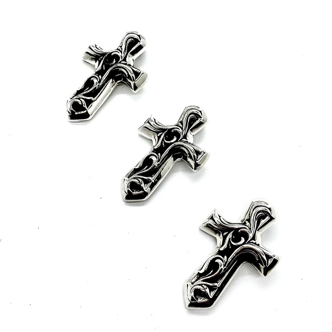 CHROME HEARTS Grapevine Cross Necklace