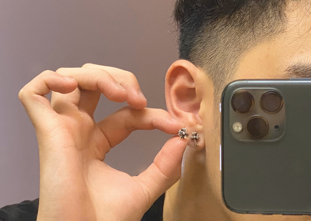 CHROME HEARTS Long Cross Earrings