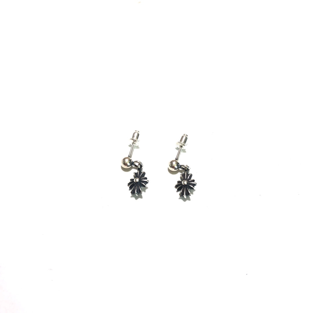 CHROME HEARTS TinyE1 Earrings