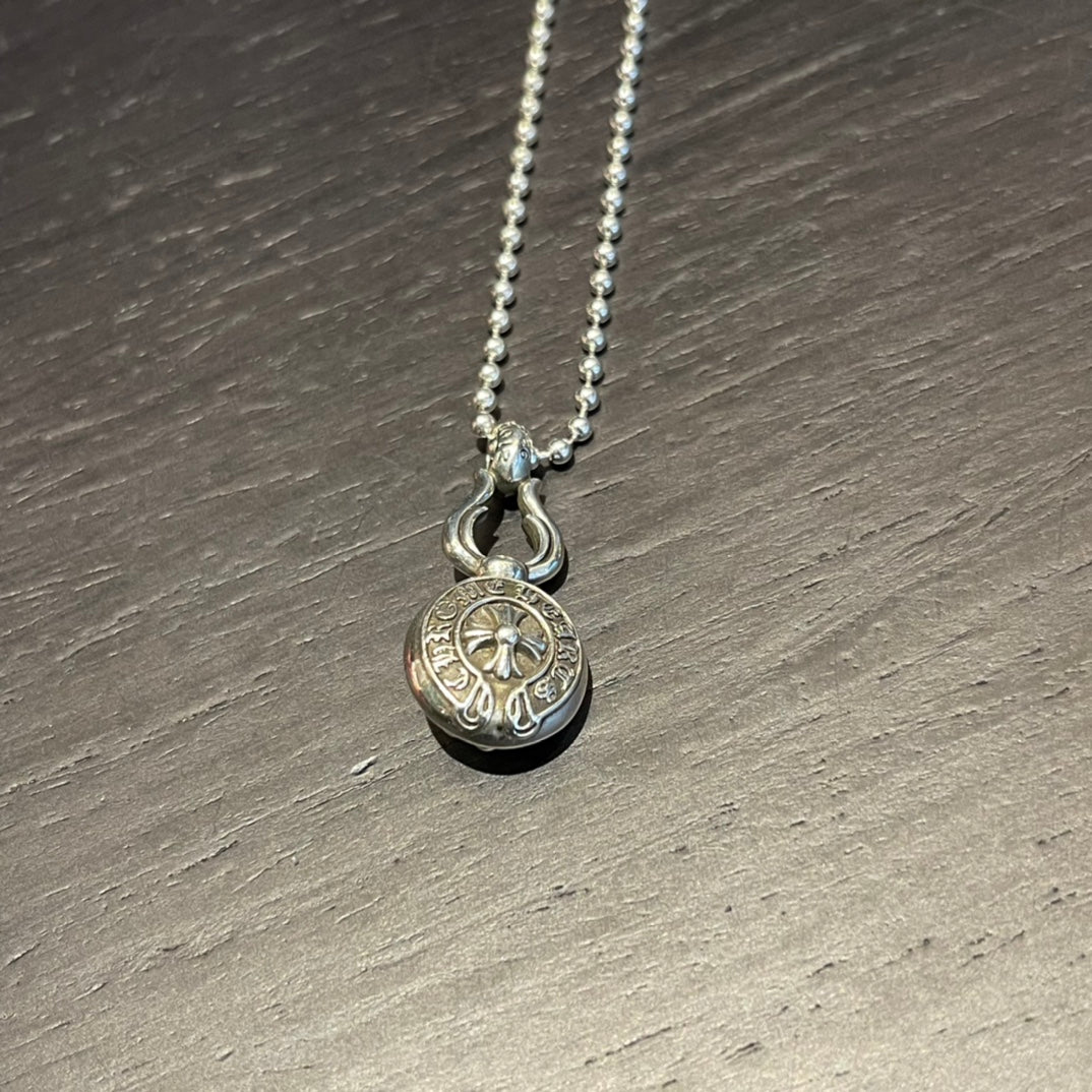 CHROME HEARTS Small Cross Horseshoe Gourd Necklace