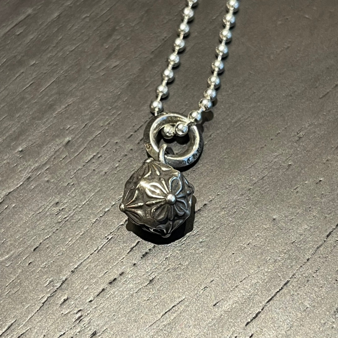 CHROME HEARTS  Six Square Cross Dice Necklace